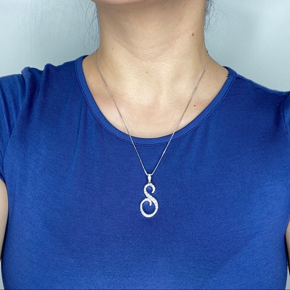 Letter S Initial Necklace - Picture 3 of 6